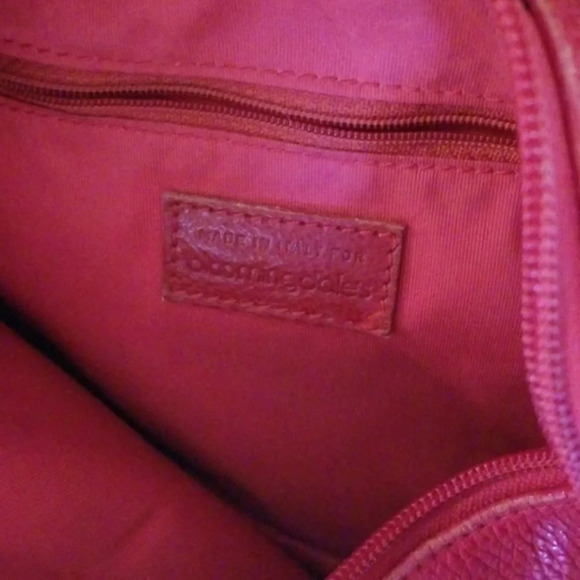 Bloomingdales Red pebbled‎ leather shoulder bag - Picture 8 of 9